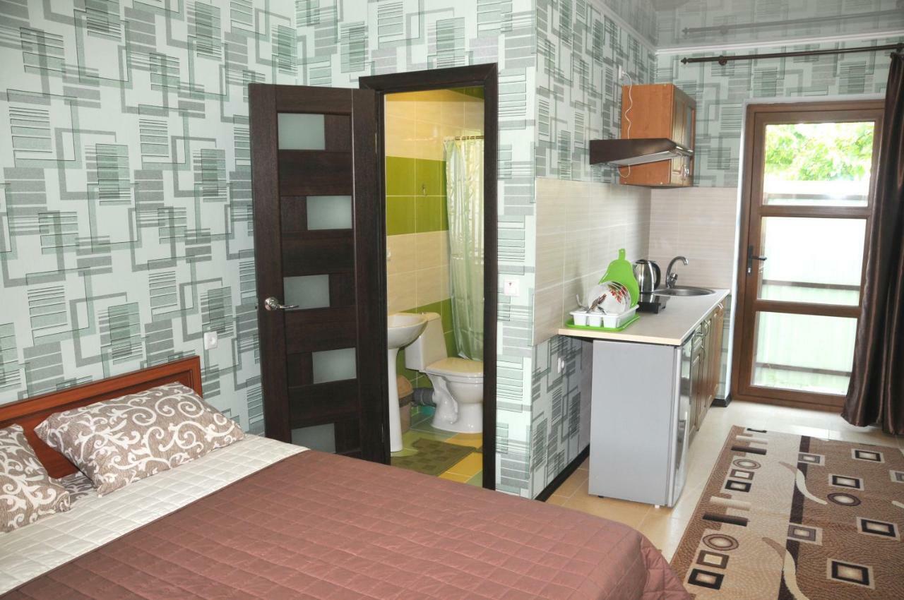Solnechnaia Dacha Aparthotel Zatoka Ngoại thất bức ảnh