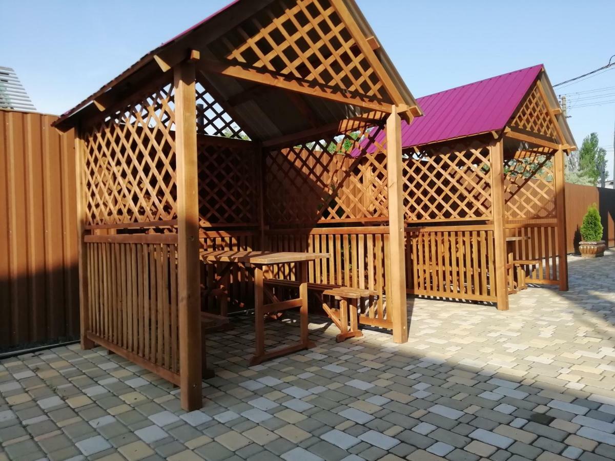 Solnechnaia Dacha Aparthotel Zatoka Ngoại thất bức ảnh
